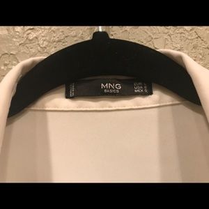 FINAL DISCOUNT!! Classic White Button-Down